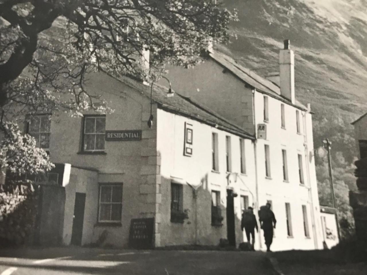 The White Lion Inn Penrith Bagian luar foto